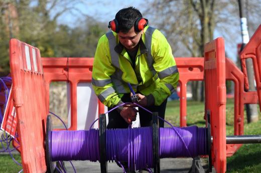 Image of fibre optic cable being installed 