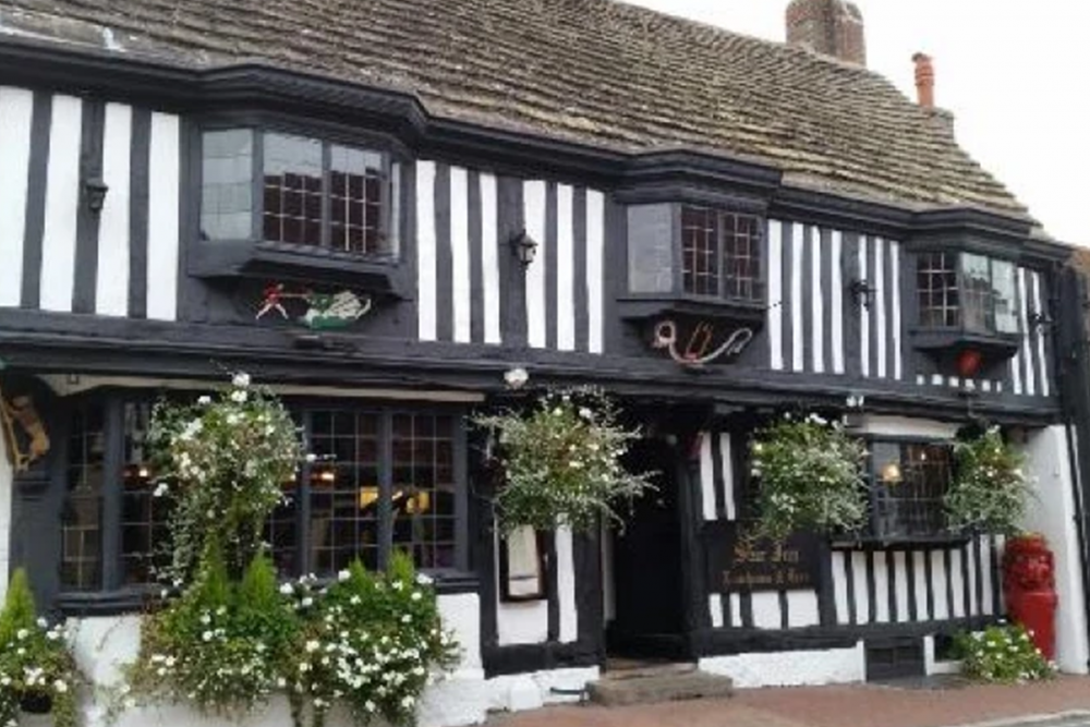 Image of the Star Inn, an old country building